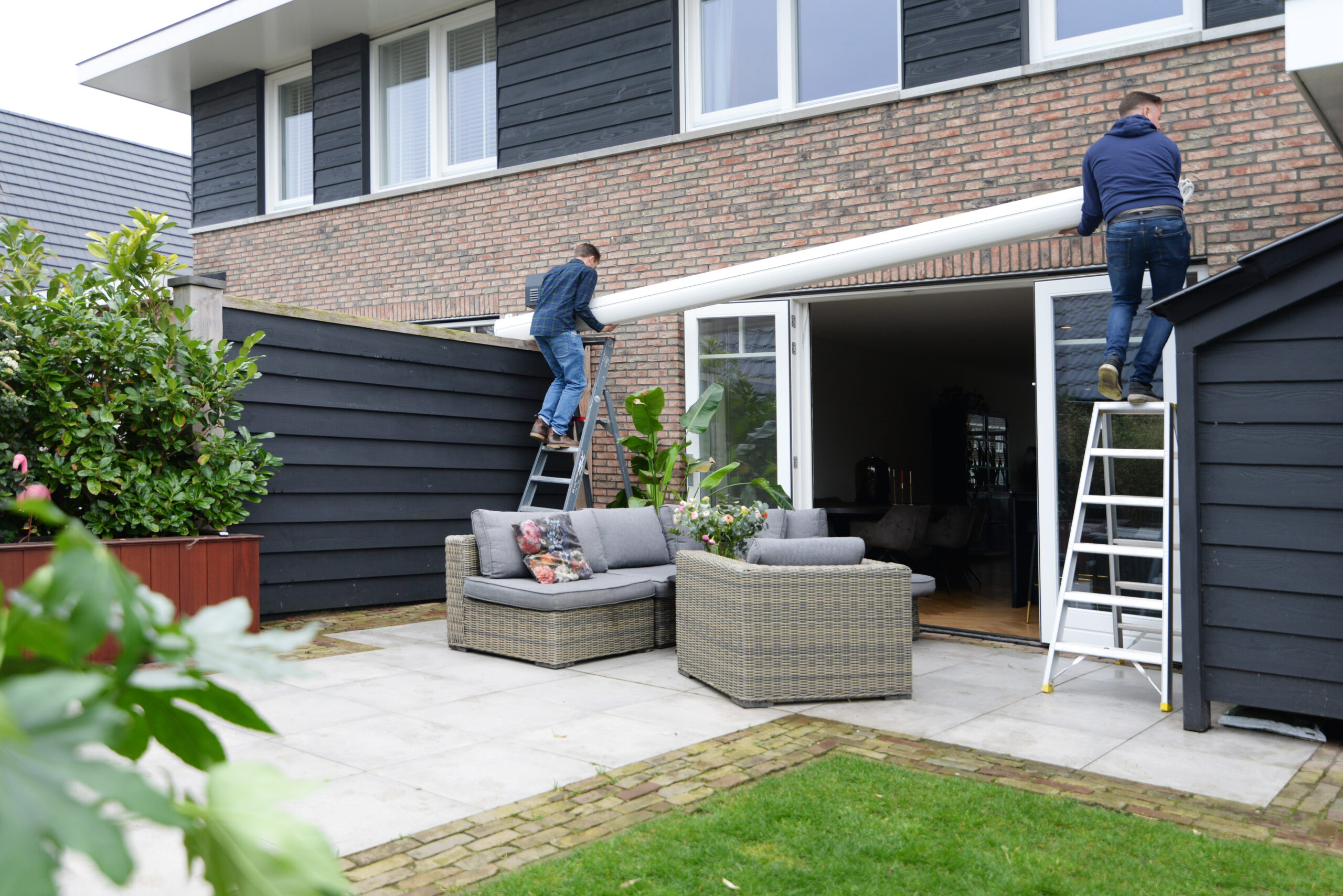 Montage knikarmscherm